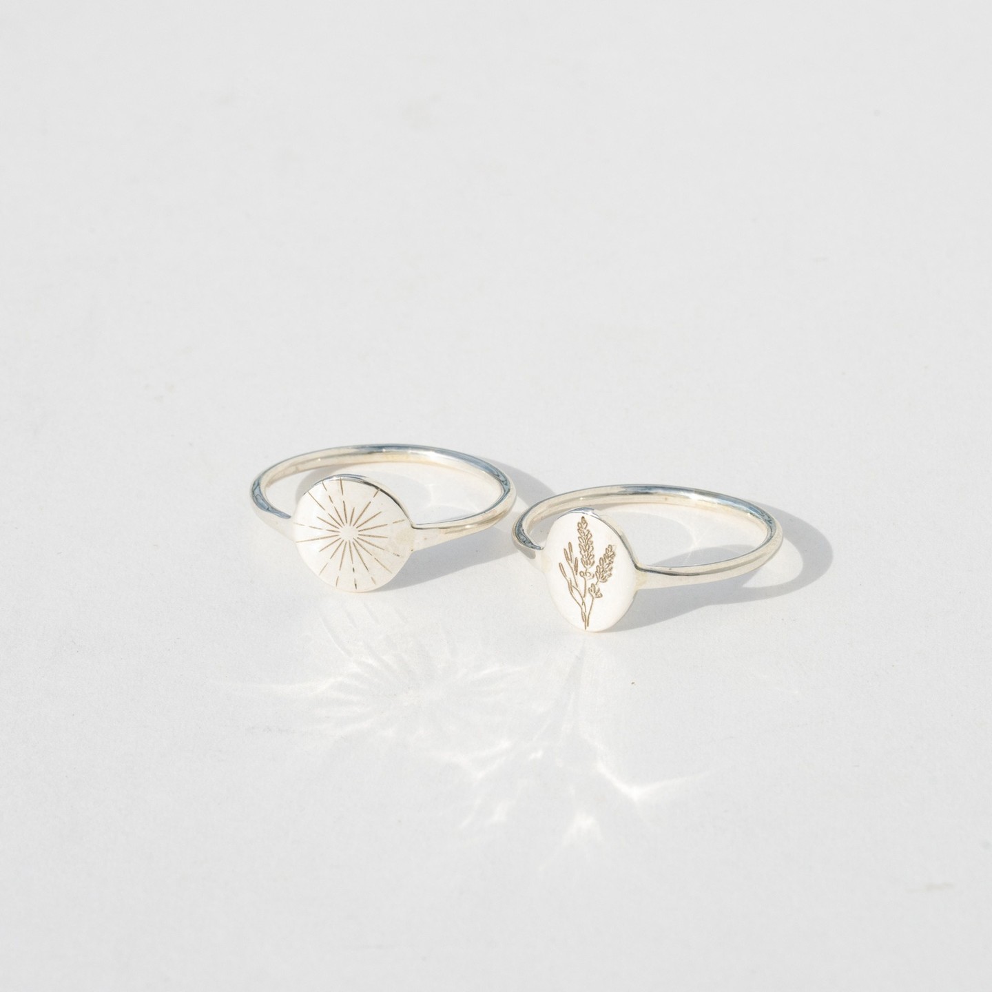 Lavender ~ Sun Silver Rings<br/>
.<br/>
.<br/>
.<br/>
.<br/>
.<br/>
#silverjewelry #handmadejewelry #δαχτυλίδια #greekdesigners #ianassa #lavender #sun #ring #silver #jewelry #jewelrydesigner #δώρο #κοσμηματα #κοσμήματα #ασημένιακοσμήματα #greekjewelry #christmas #christmasgifts #flora #floral #floraldesign
