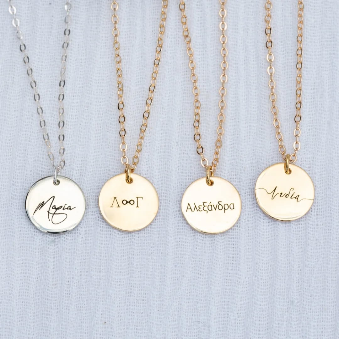 Personalized Custom Pendant<br/>
.<br/>
.<br/>
.<br/>
.<br/>
.<br/>
#ianassa #necklace #personalizados #personalized #handmade<br/>
#handcrafted #customjewelry #pendant #giftideas #giftforher<br/>
#giftformom